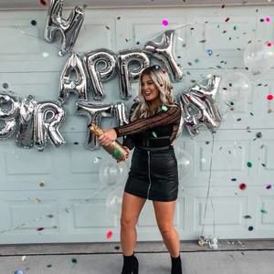 Meet your Posher, Taylor